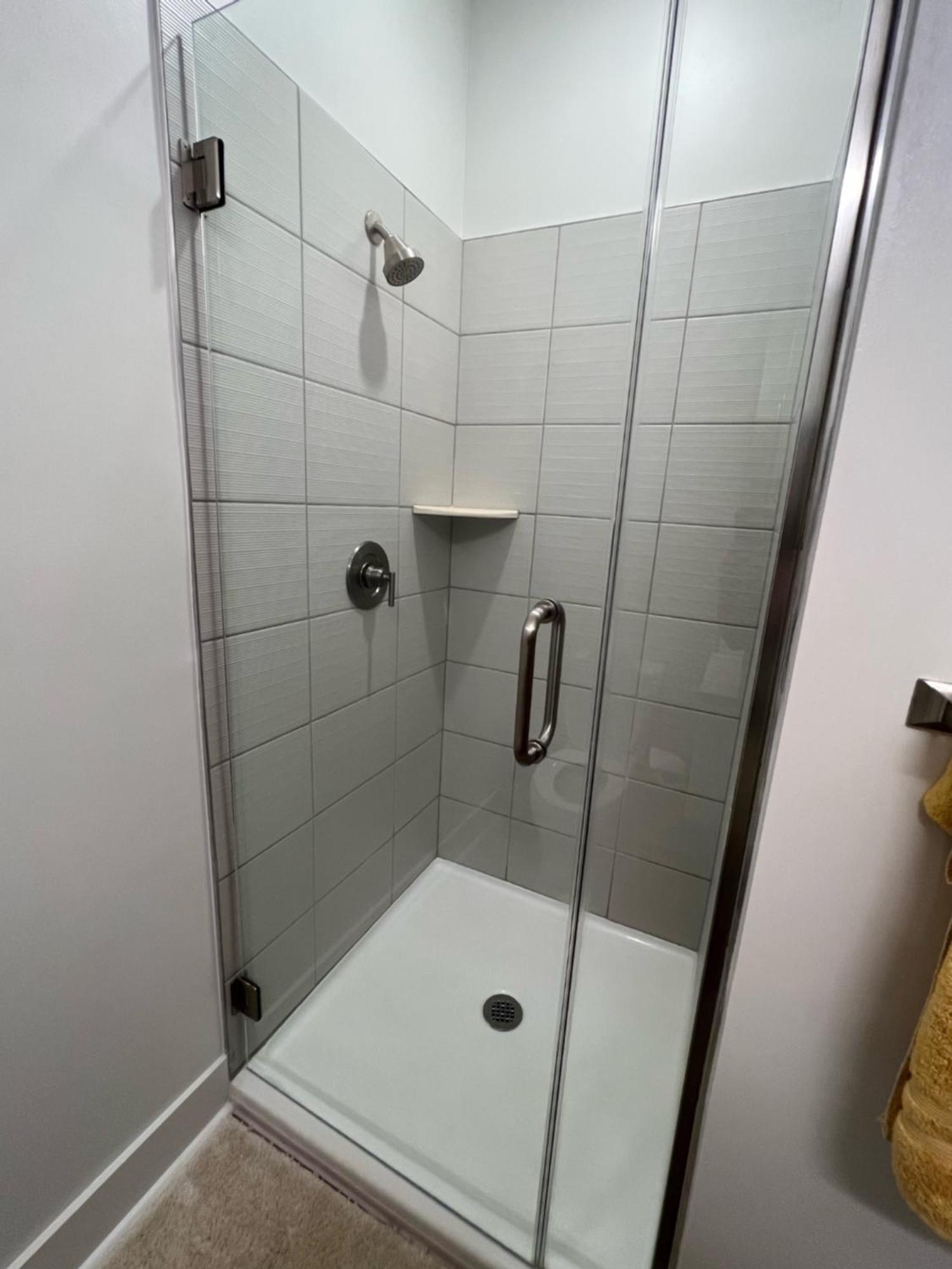 Studio Apartment, Queen Bed, Wifi, Kitchen, Washer & Dryer In Charlotte Exterior photo